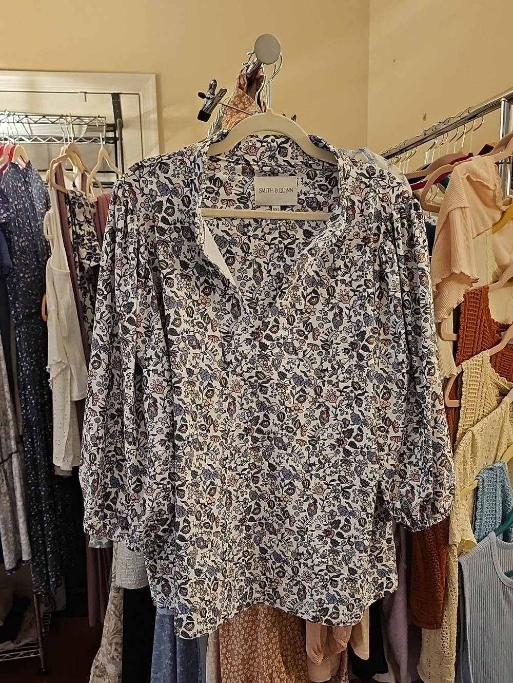 Smith & Quinn Super Luxurious Fabric White Floral Button-Front Blouse